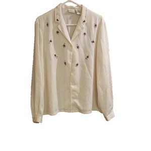 Koret Womans Blouse size 16 button up white with roses